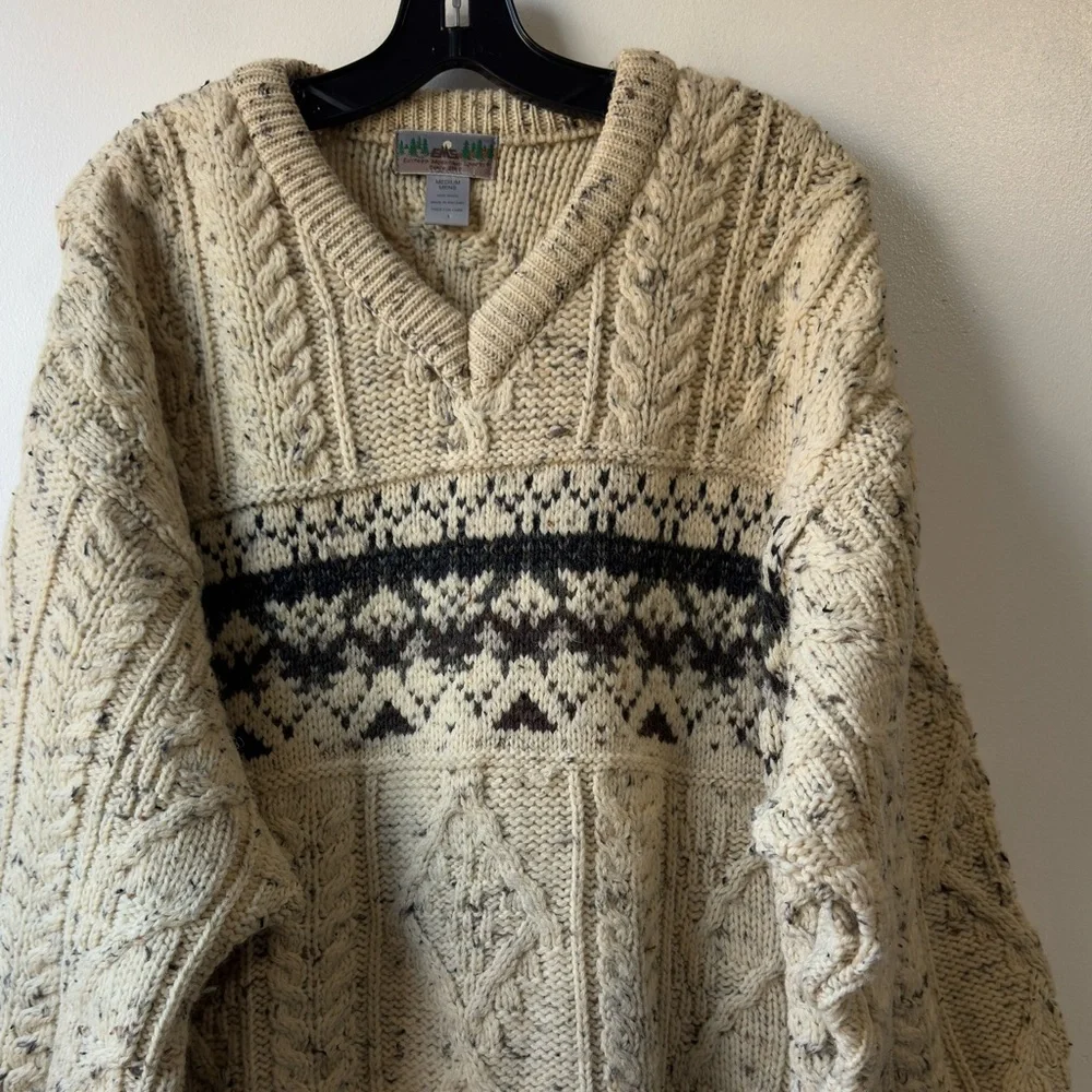 EMS Men’s Vintage V-Neck Sweater Sz M